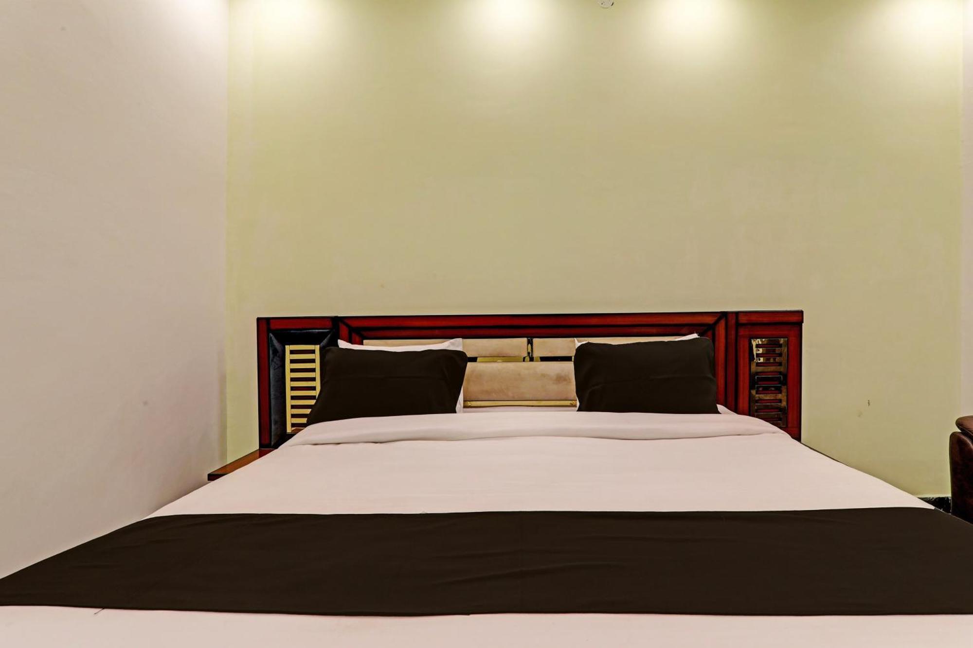 Hotel O Awadh International Bela Pratapgarh Buitenkant foto