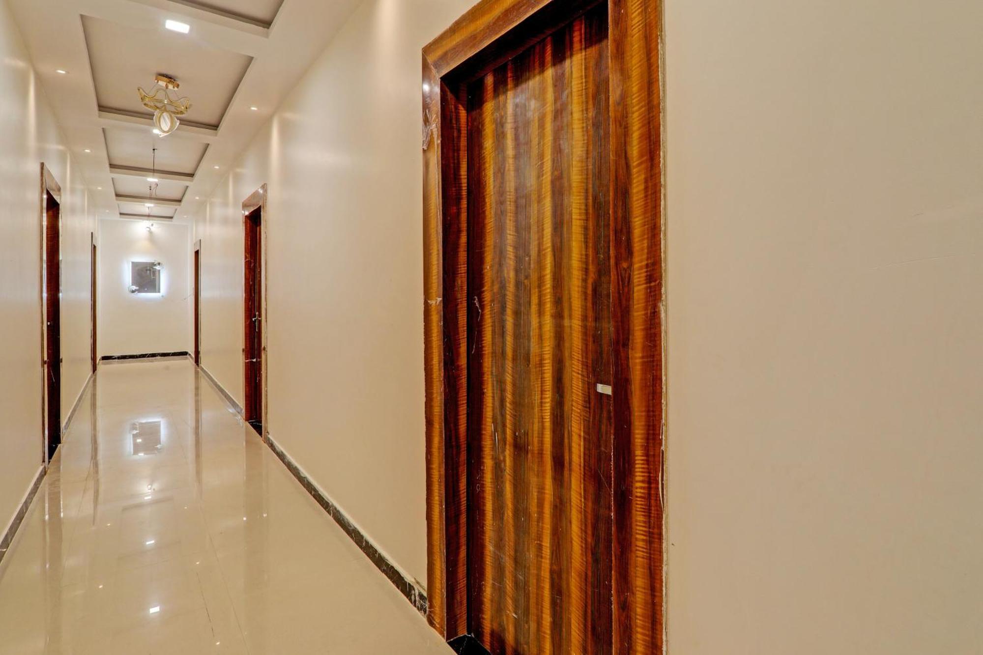 Hotel O Awadh International Bela Pratapgarh Buitenkant foto